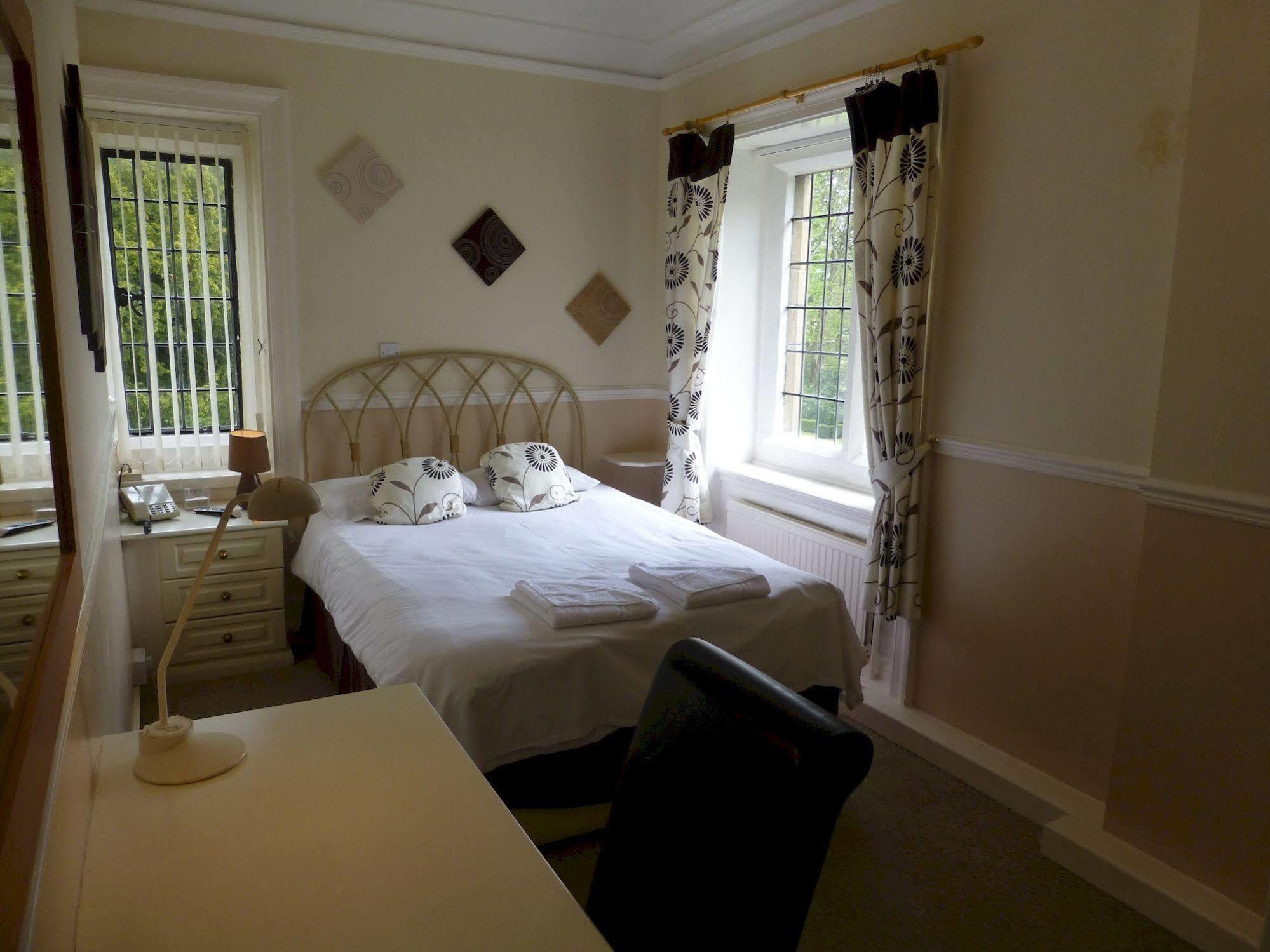 Maes Manor Country Hotel Blackwood  Exterior photo